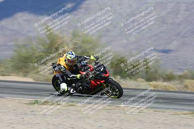 media/Nov-16-2025-Race Pace (Sun) [[8c5fa54630]]/Non Verified Riders (1st 20 Minutes)/3-Turn 3 Inside (11am)/